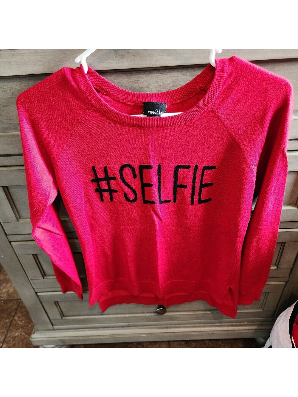 rue21 Red Knit #SELFIE Text Pullover Crew Neck Sweater Long Sleeve Size M
